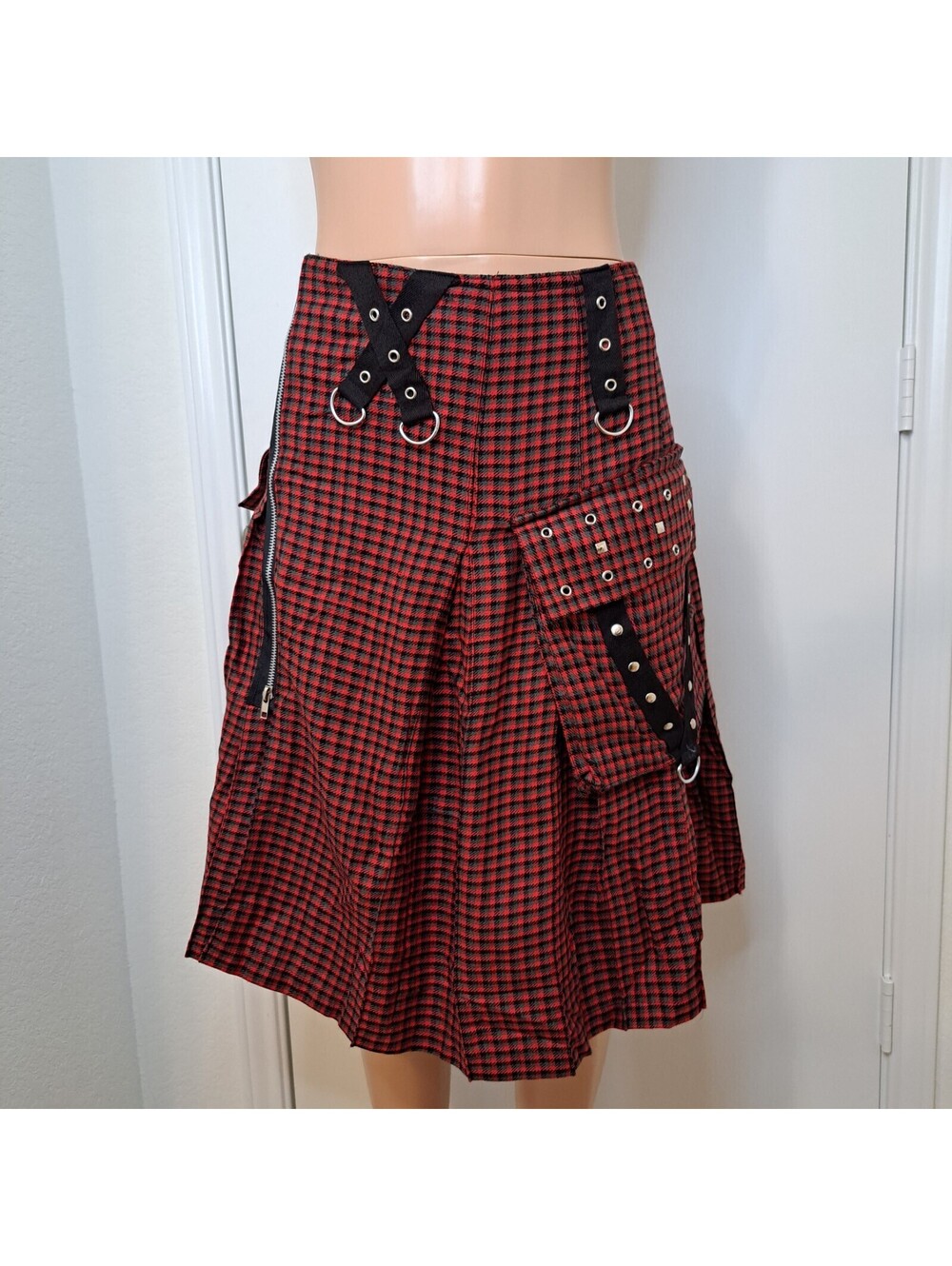 Dead Threads Gingham Red Gray Black Rockabilly Goth Midi Skirt Pockets Size M 32